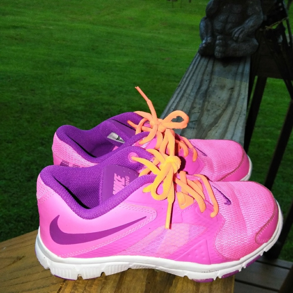 🍍NEW Nike's 🎀